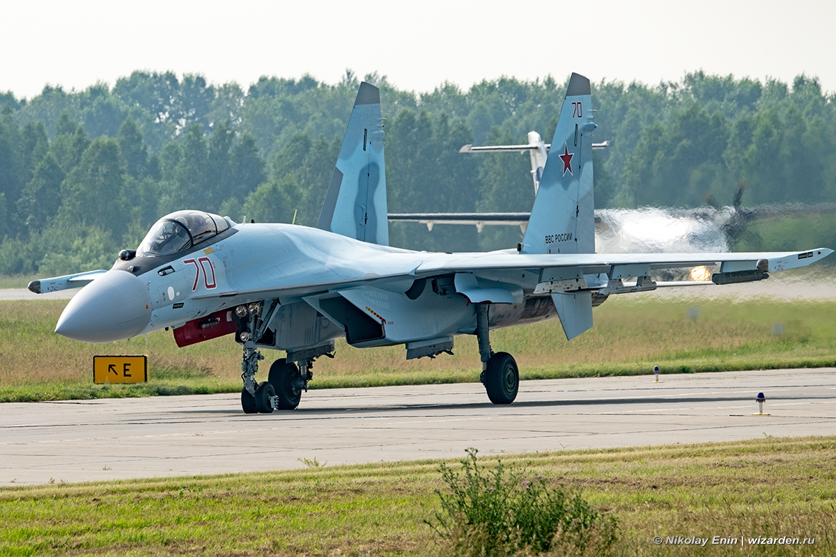 Пять Су-35С в Толмачёво